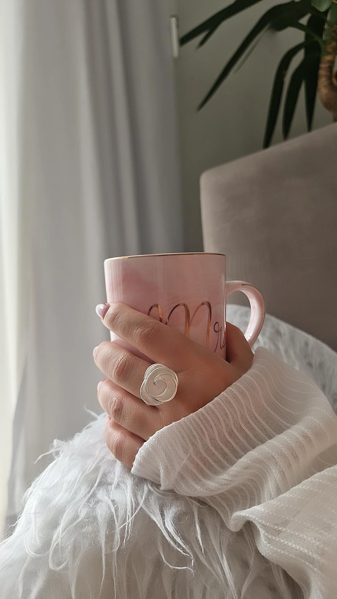 اتگشتر فشن گل نقره ای